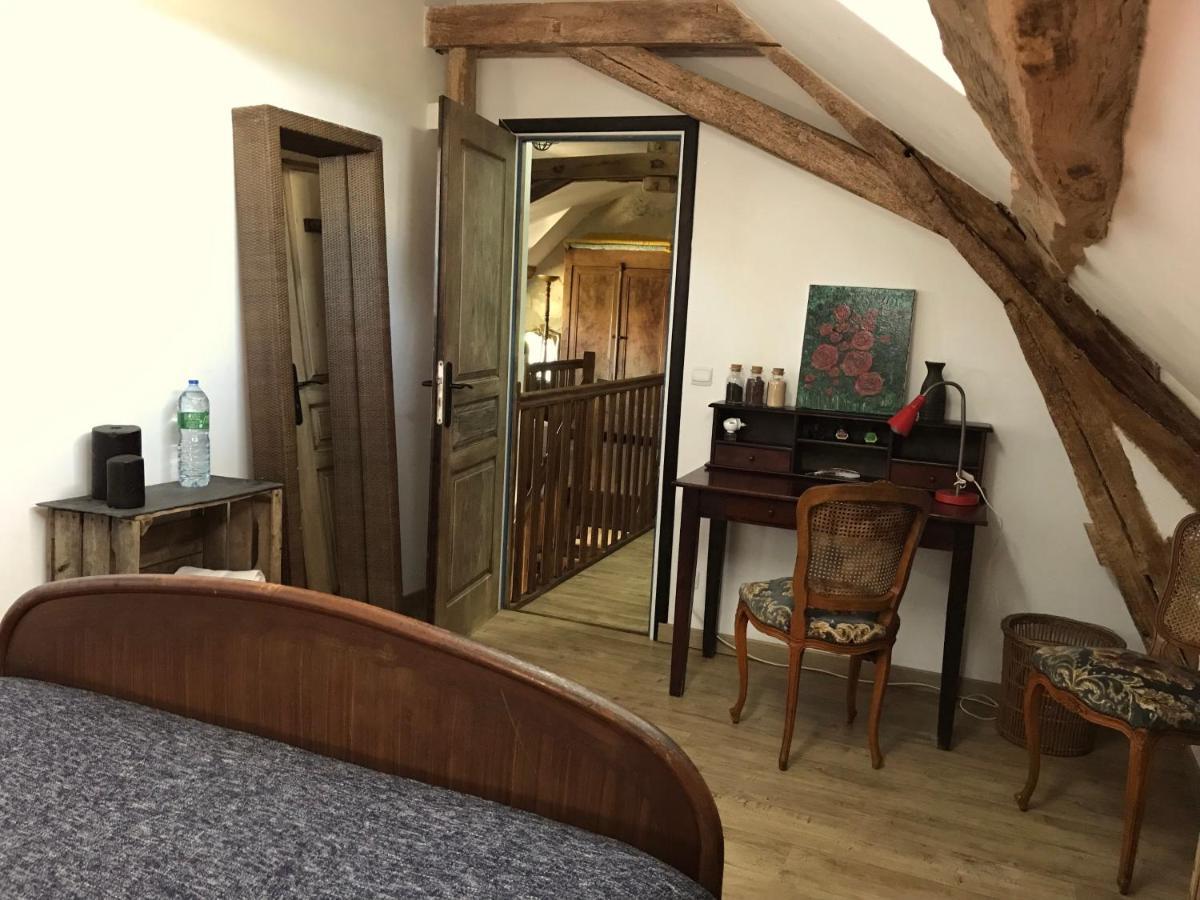 Chambre D'Hotes Chez Gustave & Compagnie Choussy Exterior photo